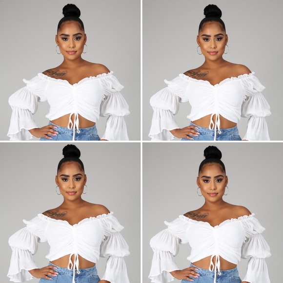 ✨𝐍𝐖𝐓✨White Bell Sleeve Ruched Crop Top - Picture 6 of 7